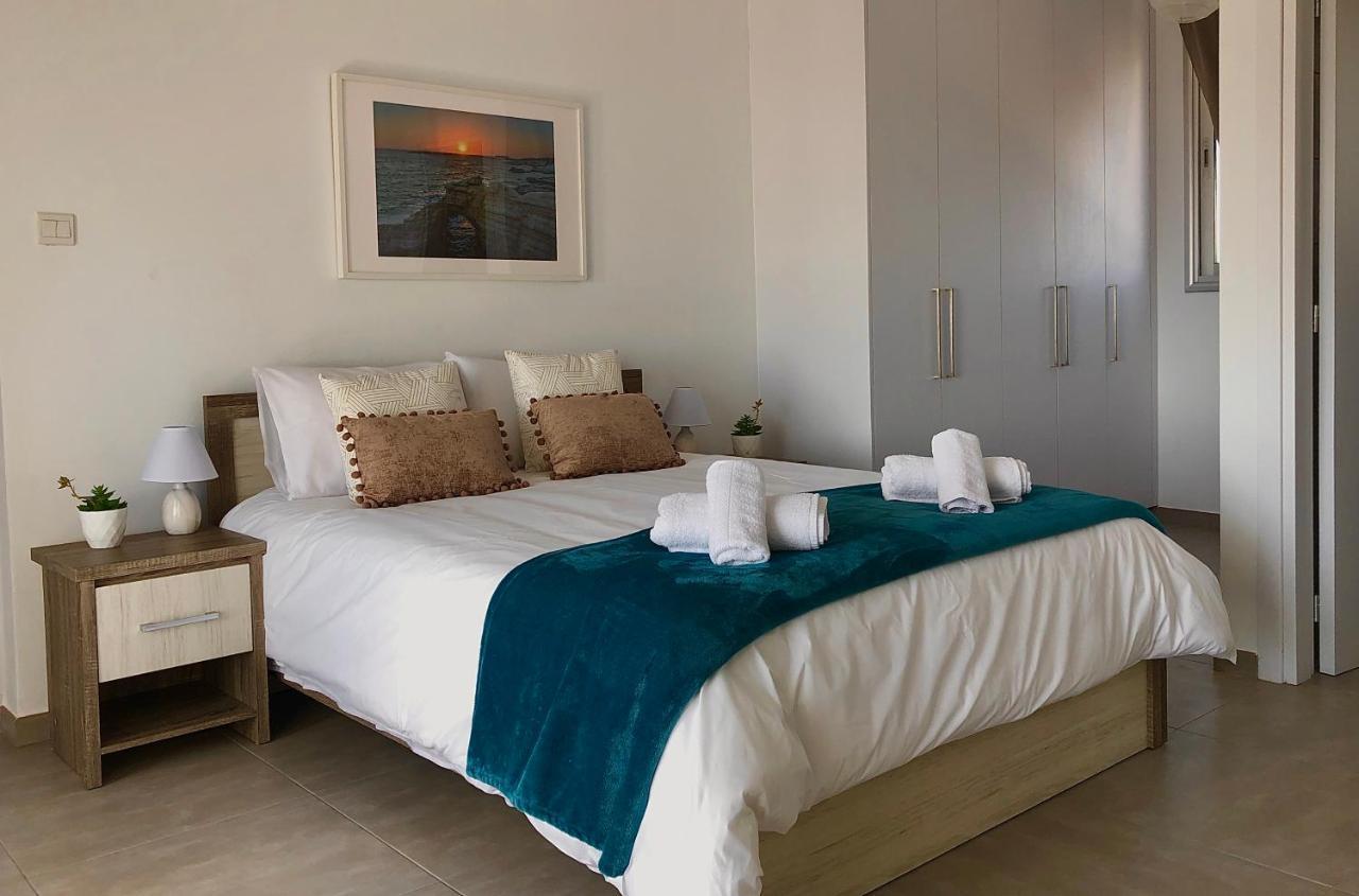 Sophia'S Seaview Luxury Villas Paphos ภายนอก รูปภาพ