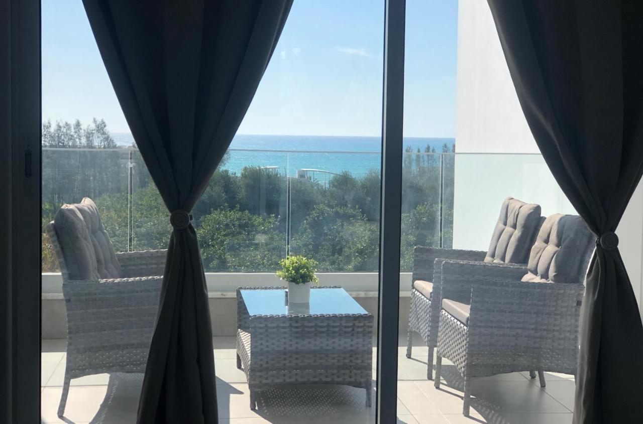 Sophia'S Seaview Luxury Villas Paphos ภายนอก รูปภาพ