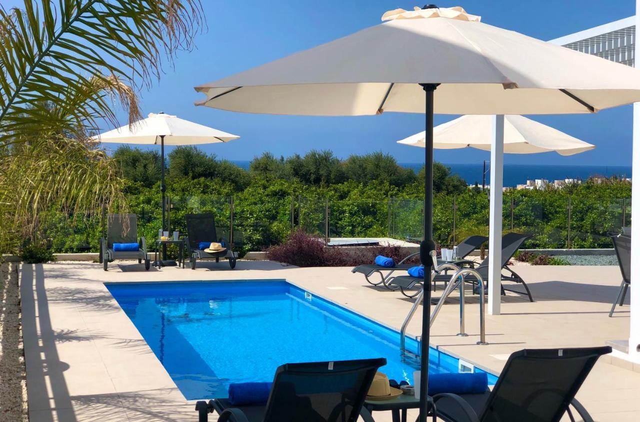 Sophia'S Seaview Luxury Villas Paphos ภายนอก รูปภาพ